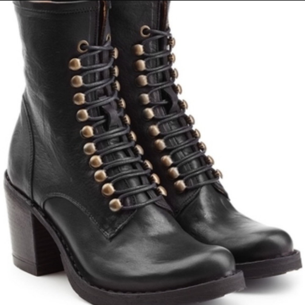 ISO FIORENTINI AND BAKER LACE UP BOOT